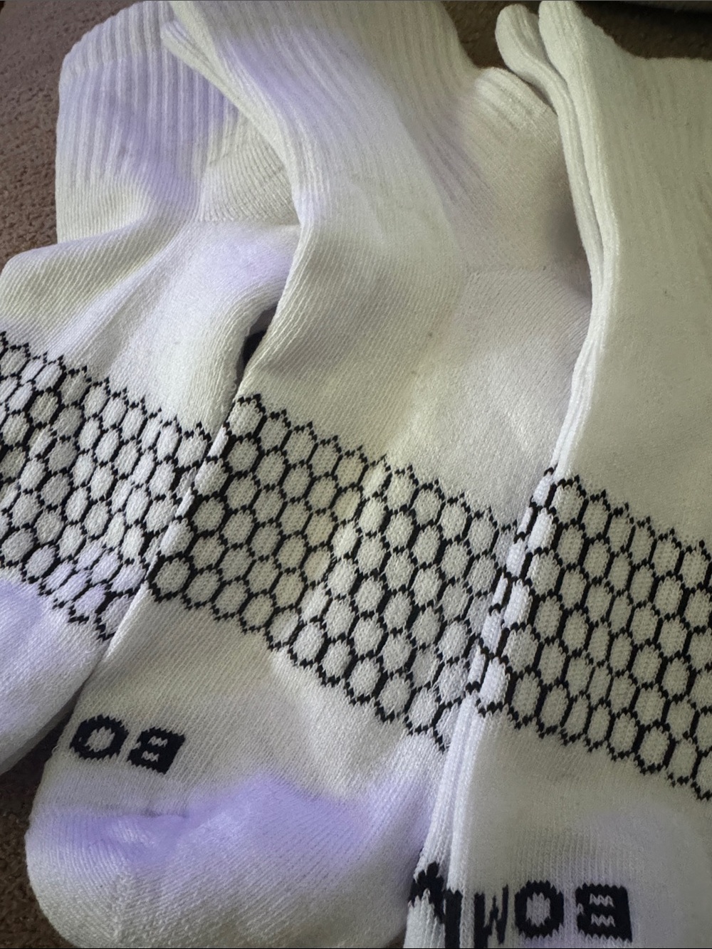 Bombas Unisex White Athletic Crew Socks with Black Honeycomb Pattern - Picture 4 of 4